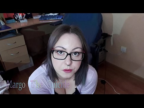 ❤️ Сэксуальная дзяўчына ў акулярах глыбока адсмоктвае фалаімітатар на камеру ️❌ Анал порна на be.pornoklinge.ru ❤
